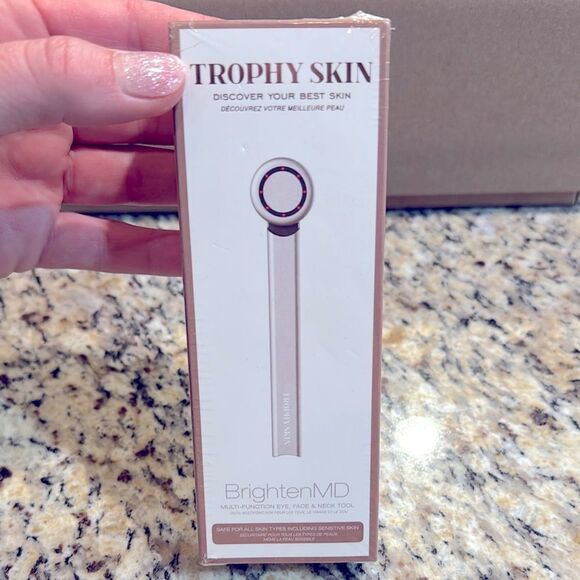 Trophy Skin BrightenMD Device multifunction eye, face and neck tool brand new - Picture 2 of 5